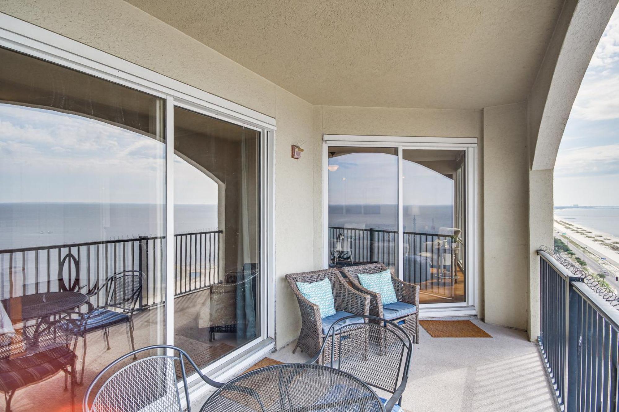 Sleek Gulfport Condo With Ocean Views And Pool Access! Eksteriør billede